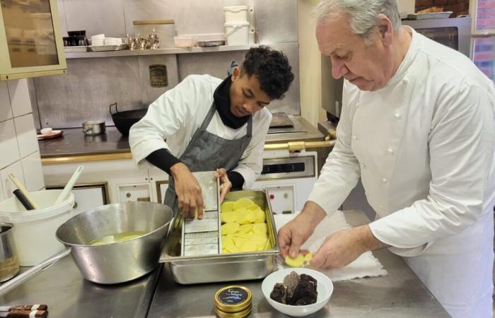 in the kitchens of the Lion d’or