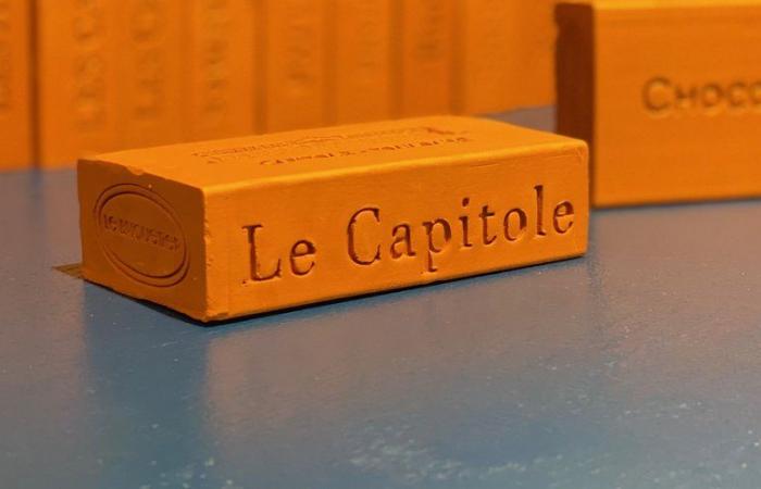 Handcrafted bricks in the colors of Toulouse, the original gift idea from “L’Interprète”