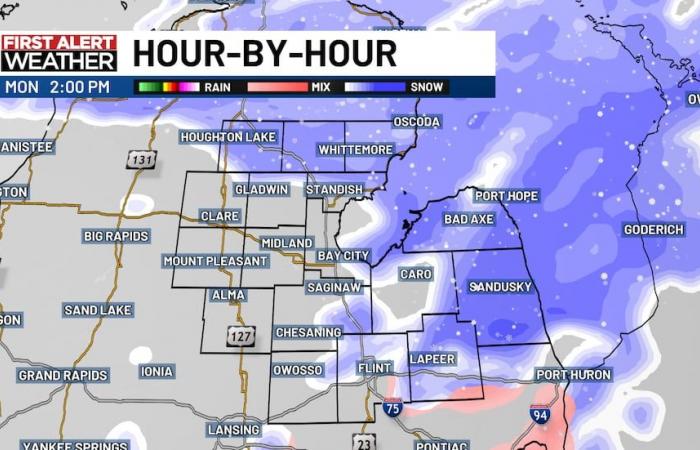 Monday snow brings travel delays by the evening