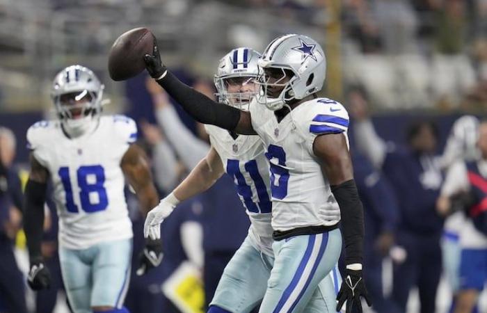 The Cowboys defeat the Buccaneers 26-24 in a thrilling end to the match