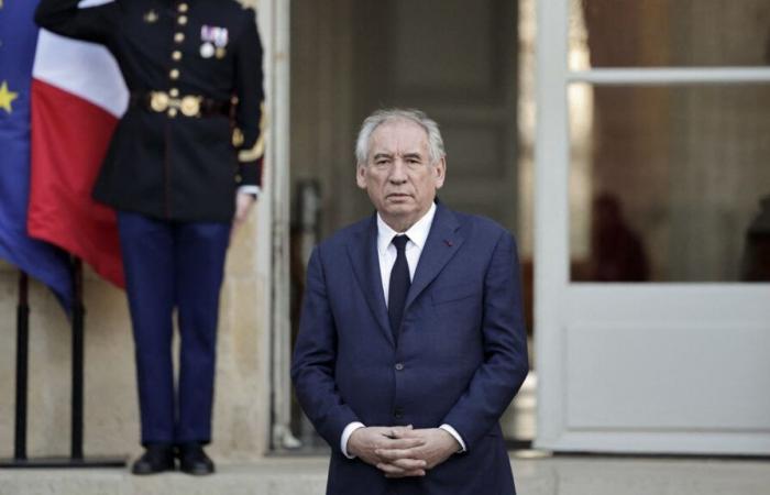 after a minute of silence, François Bayrou expresses his “solidarity for those who are going through the ordeal”