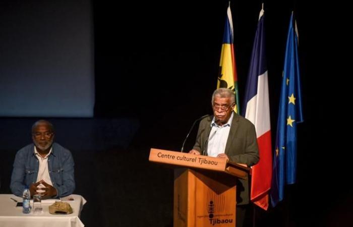 In New Caledonia, the resignation of the Caledonia ensemble movement causes the fall of the local government