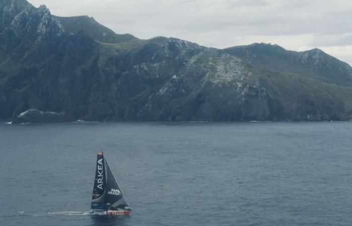 Yoann Richomme and Charlie Dalin pass Cape Horn, their joys in pictures