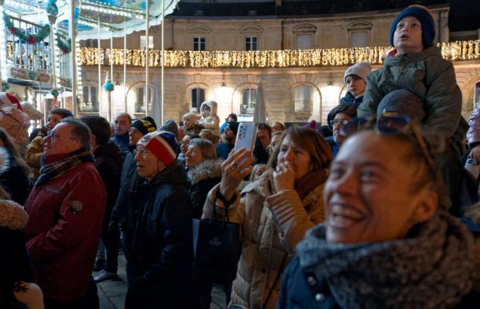 PICTURES. Dijon. He abseils down a tower of more than 40 meters in the city center