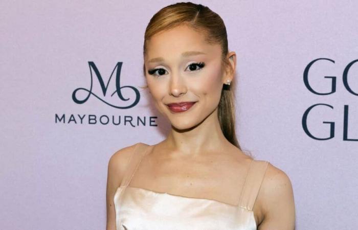 Ariana Grande delivers Christmas gifts to children in Manchester hospitals