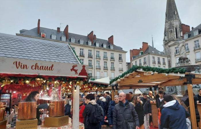 stop at the Christmas market before opening the presents under the tree