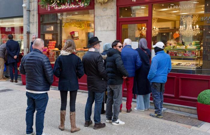 Dijon. Have you noticed these endless queues? Here's why