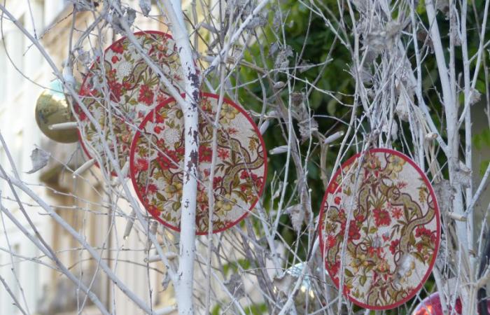 a fabric full of symbols to celebrate the 800 years of the city