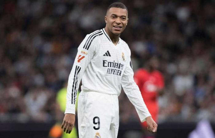 Has Kylian Mbappé already surpassed the master CR7?