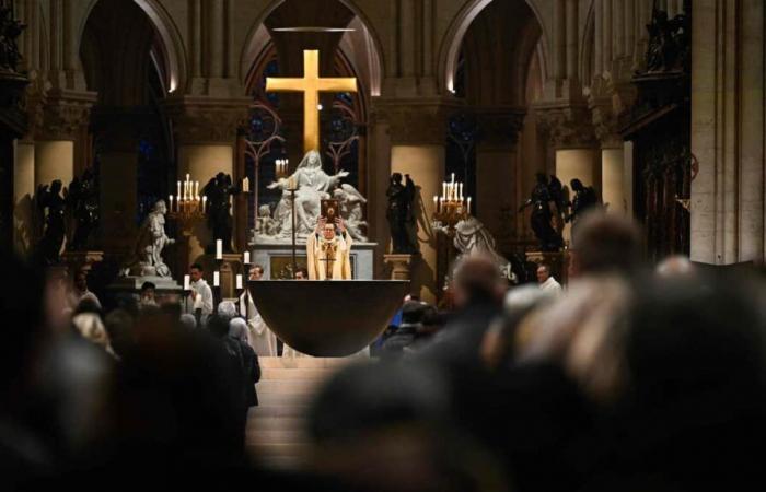 [PHOTOS] Notre-Dame’s first Christmas masses since the fire fill the faithful with “joy”