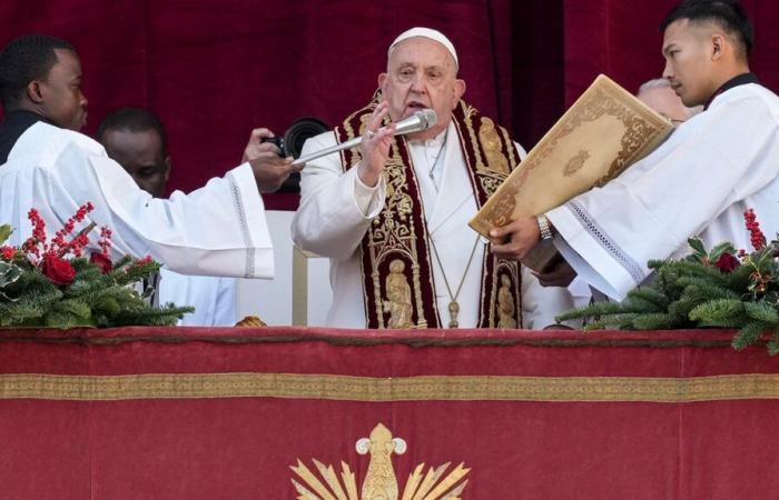 Pope Francis addresses Ukraine, Middle East in Christmas Urbi et Orbi message