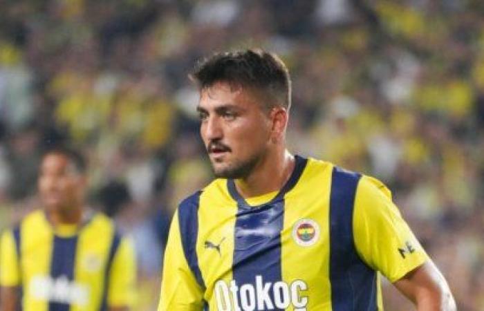 Cengiz Ünder interests the Canaries