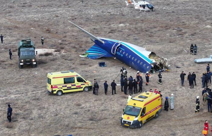 Kazakhstan, airliner headed for Grozny crashes. The prosecutor's office: 35 dead, 32 survivors. “Bird strike” hypothesis