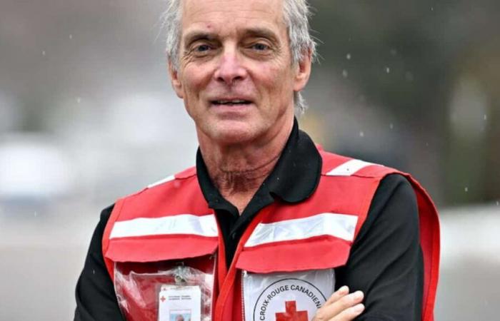 Red Cross volunteer: shadow hero for disaster victims