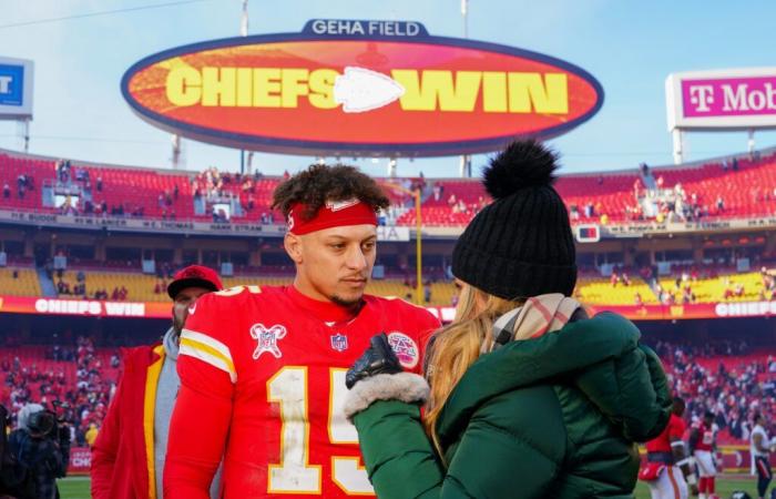 Will the Chiefs' dominance collapse with Mahomes' injury, or will Netflix's $150 million risk spark a Christmas miracle?