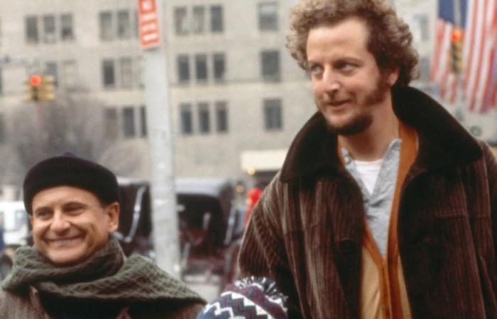 Where to watch 'Home Alone' and 'The Grinch' streaming?