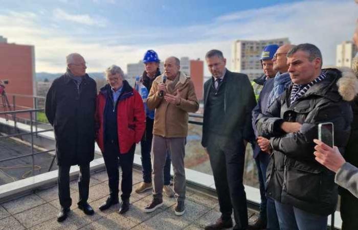 Seine-et-Marne: Event in Meaux. The Camargue and Chambord towers were struck by lightning