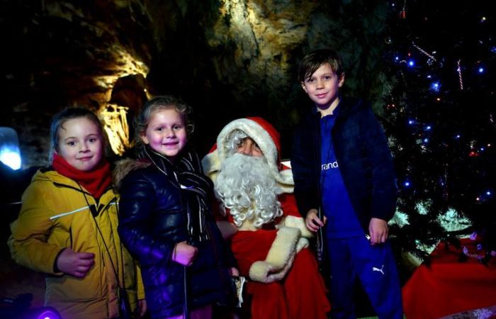 By candlelight, the Trabuc cave takes on its Christmas colors