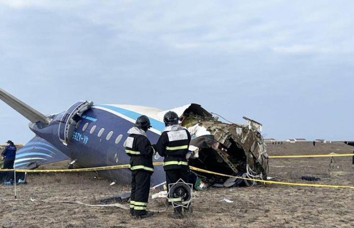 Azerbaijan Airlines plane crash in Kazakhstan: could the plane have been shot down by mistake by Russian air defense?