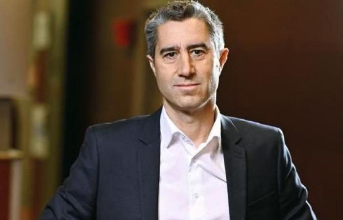 “François Ruffin raps. Not worse than Jul but it’s quite low-end”