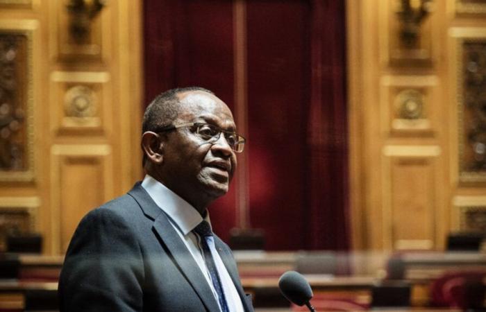 “I learned of the Prime Minister’s visit through the press,” laments Saïd Omar Oili, senator from Mayotte, who is calling for a parliamentary investigation