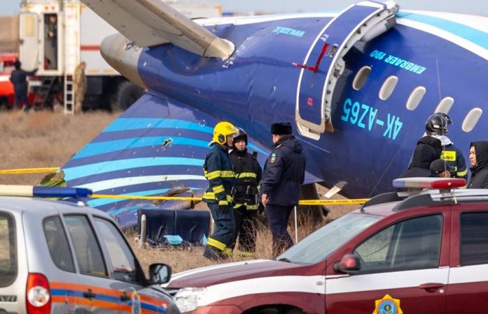 Plane crash in Kazakhstan | Russia warns against 'hypotheses' about possible causes