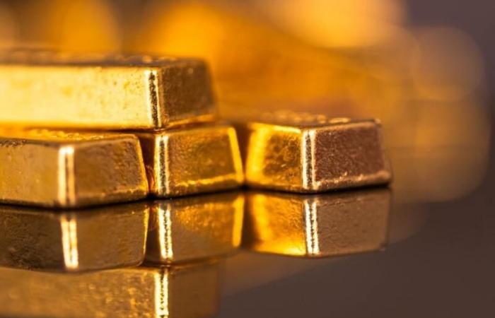 Gold still at record highs, despite the rise in rates