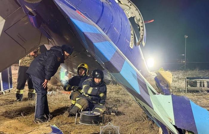 survivors and rescuers of the crash in Kazakhstan testify