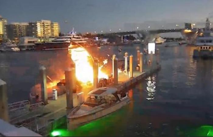 images of a violent explosion of a boat which causes the death of a person