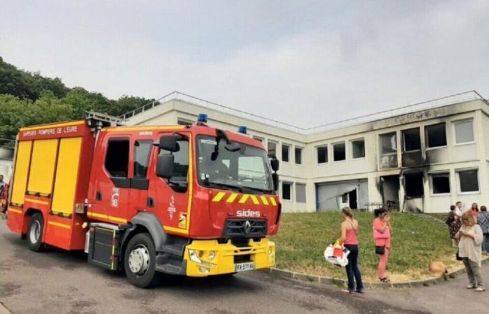 Eure. A fire had ravaged the center which housed its associations, this city will be compensated