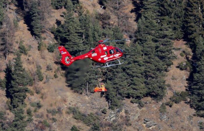 Cyprien Sarrazin falls heavily during training in Bormio