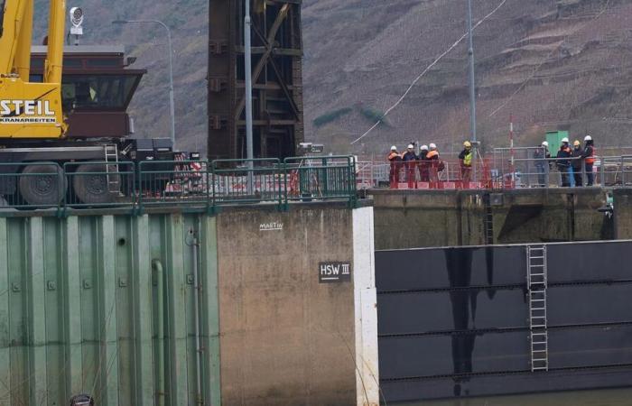 78 boat locks after an accident on the Moselle