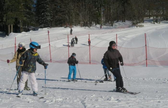 Mountain. In the Drôme resorts, the snow is there, and the skiers too?