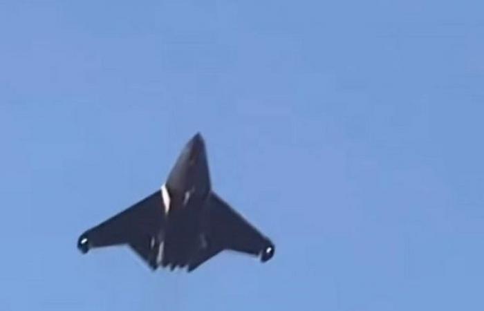 China unveiled a second new generation fighter jet