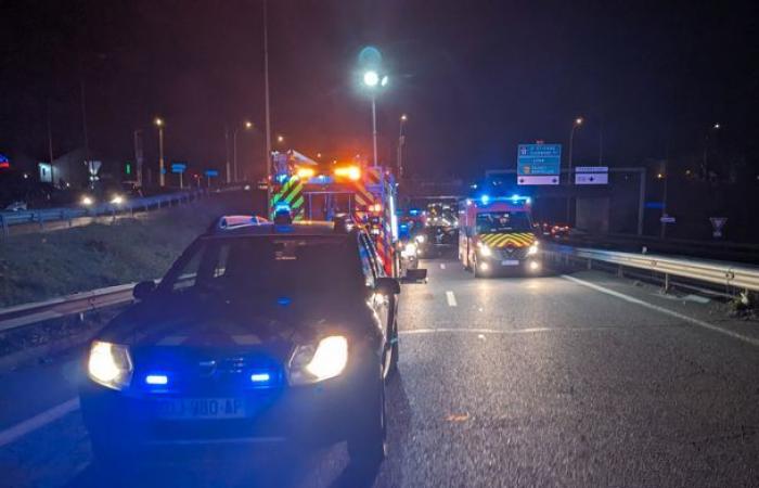 Six cars and a truck involved in a spectacular pileup on the RN7 near Riorges