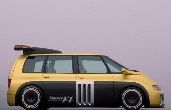 Unusual: The Renault Espace F1, a minivan powered by a V10 F1 engine! (+video)