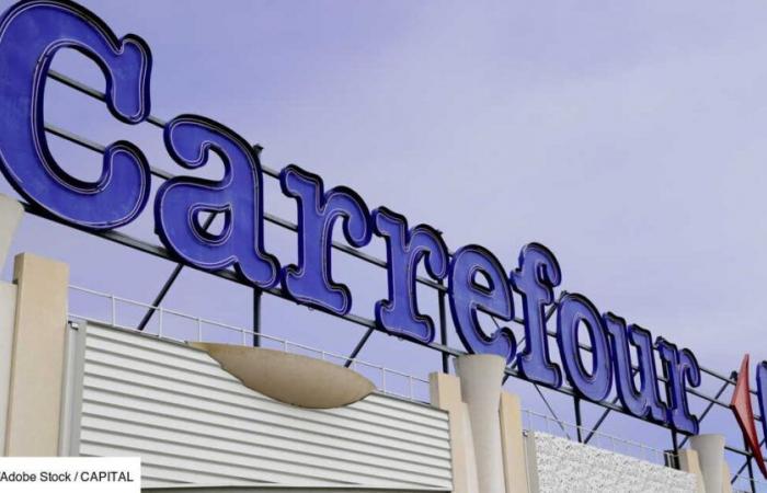 Incident in a Carrefour hypermarket on Christmas Eve, customers furious at not having time to finish their shopping