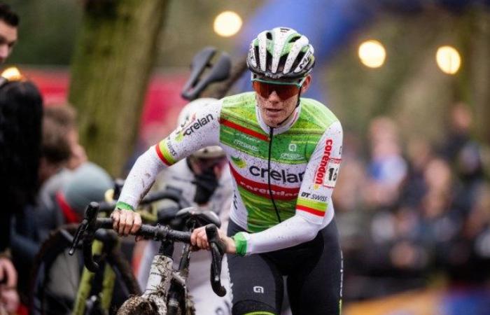 Marion Norbert Riberolle wins Azencross in Loenhout after mistakes by teammate Sanne Cant