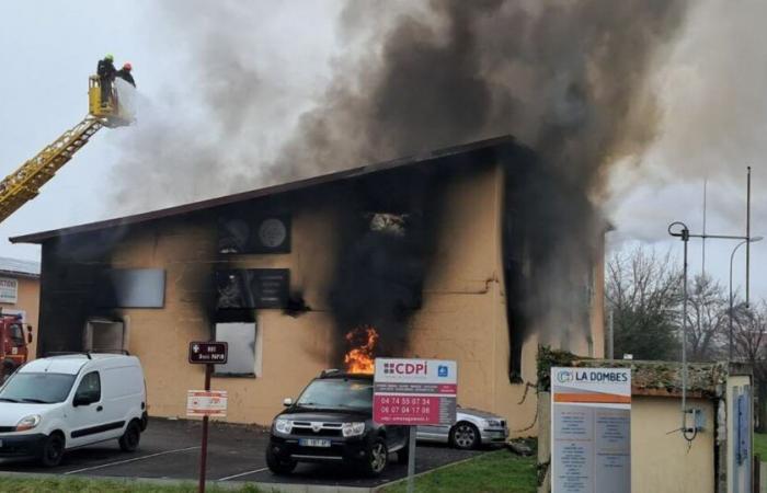 Ain. A building catches fire in the artisanal zone of Châtillon-sur-Chalaronne