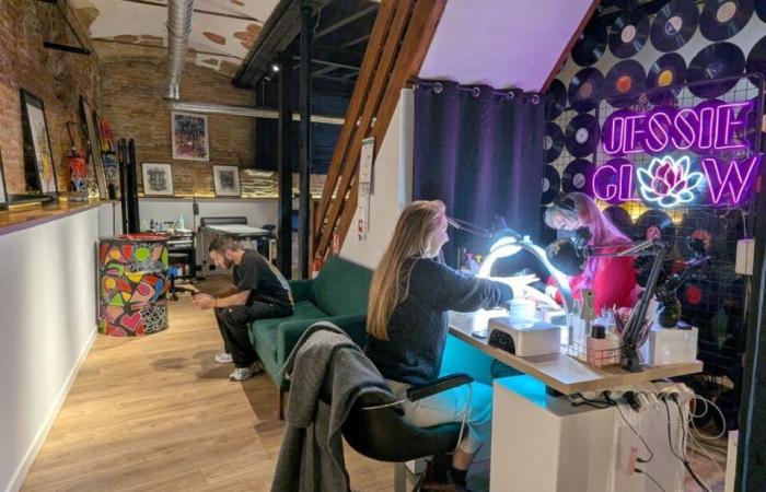 New in Toulouse, this concept store brings together tattoos, piercings, nail art and artist exhibitions