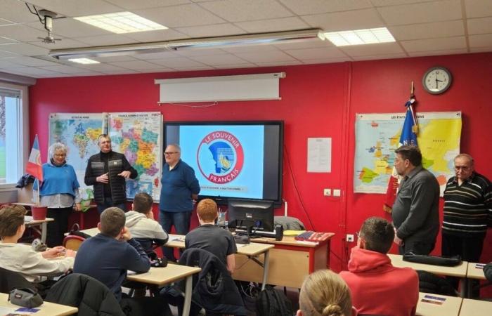 Speakers from French Remembrance meet middle school students