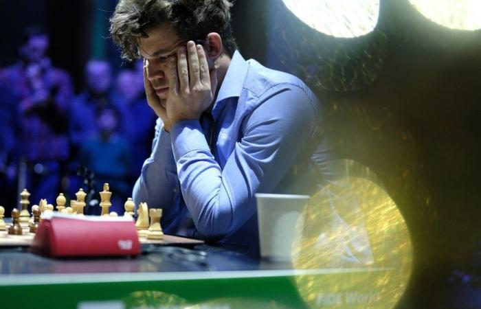 Magnus Carlsen Chose Jeans, Quit Chess Tournament Over FIDE Dress Code