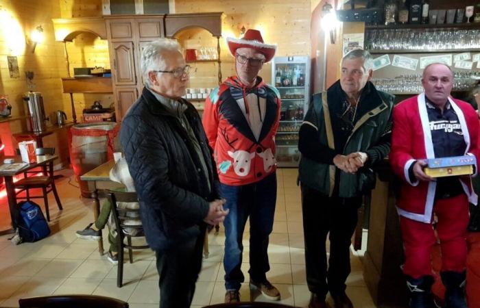 Biker Santas traveled through Lot-et-Garonne in the rain to distribute gifts