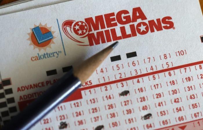 can you play in France and win the sum of 1.15 billion dollars in the American lottery?