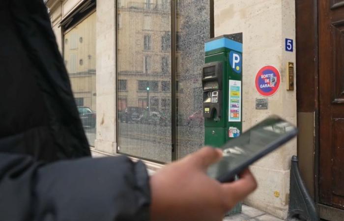 Parking meters, an everyday object on the verge of disappearing in Paris?