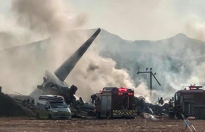 plane crash kills at least 62, all flights canceled