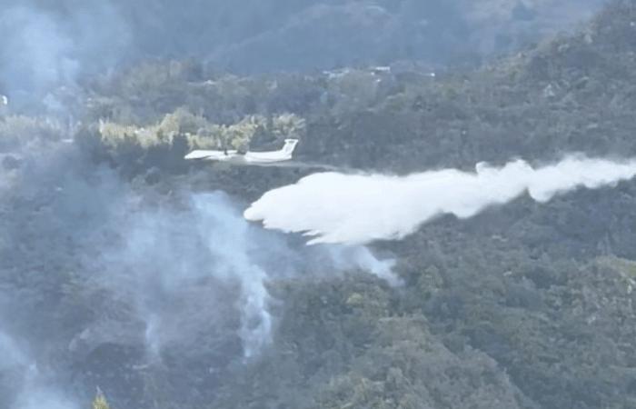 the Dash 8 engaged to fight a fire in Bras-Sec