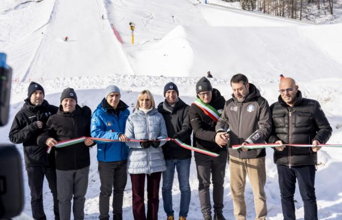 Inauguration of the acrobatic jump and moguls site – Sport & Society