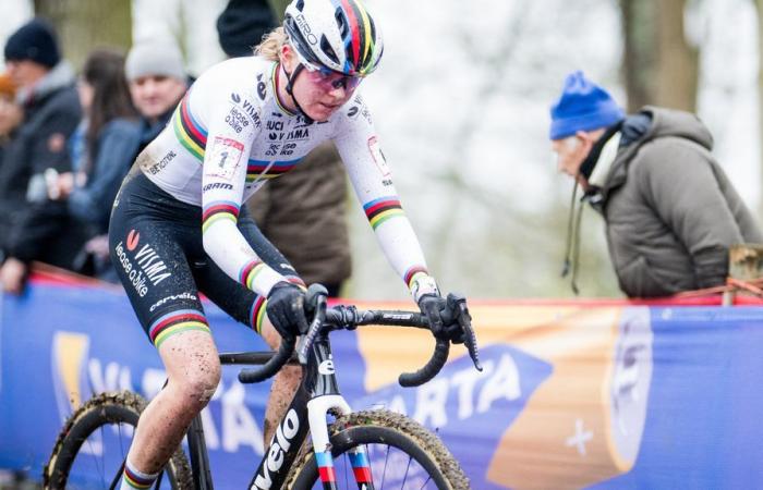 Van Empel wins the Besançon World Cup, Vos fifth on return