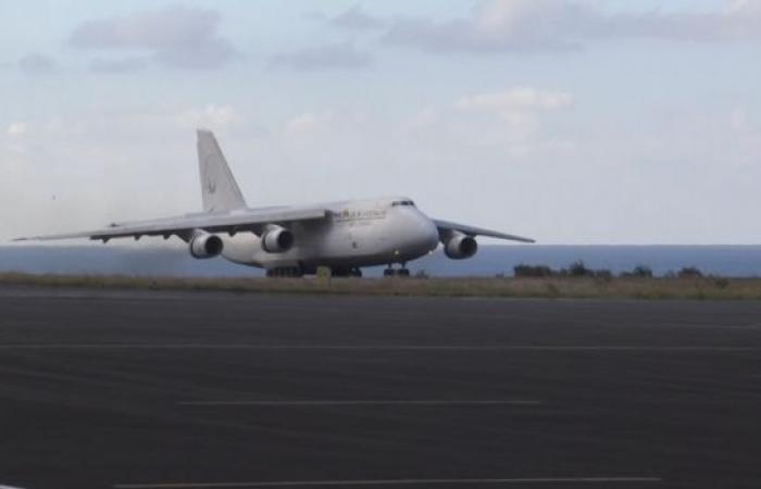 The Antonov-124 lands in Reunion: the largest plane in the world mobilized for the reconstruction of Mayotte